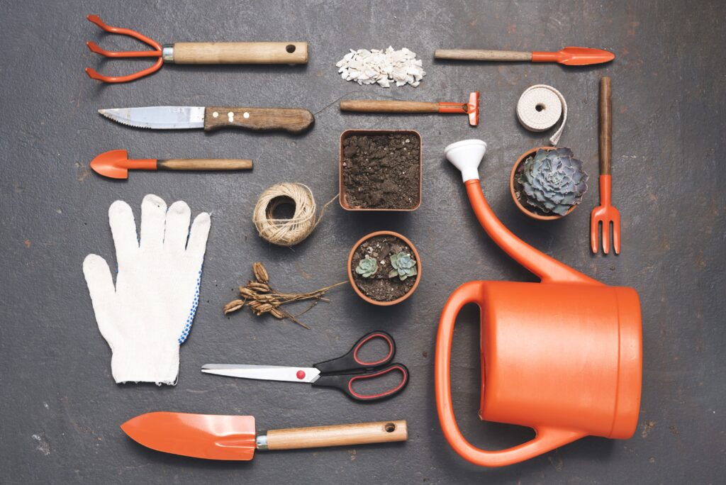 tidy-gardening-elements-min